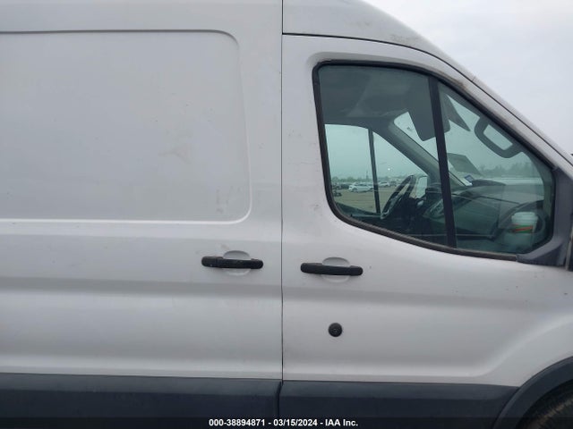 Ford Transit-250 2016 1FTYR2CM8GKA38545 Image 13