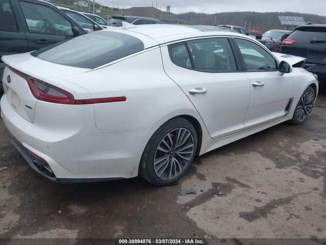 KIA Stinger Premium 2018 KNAE25LA5J6021844 Image 4