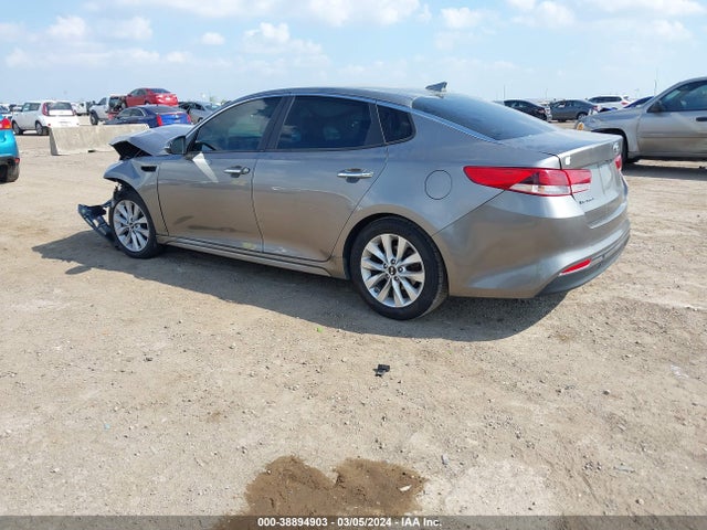 KIA Optima Lx 2018 5XXGT4L30JG259221 Image 3