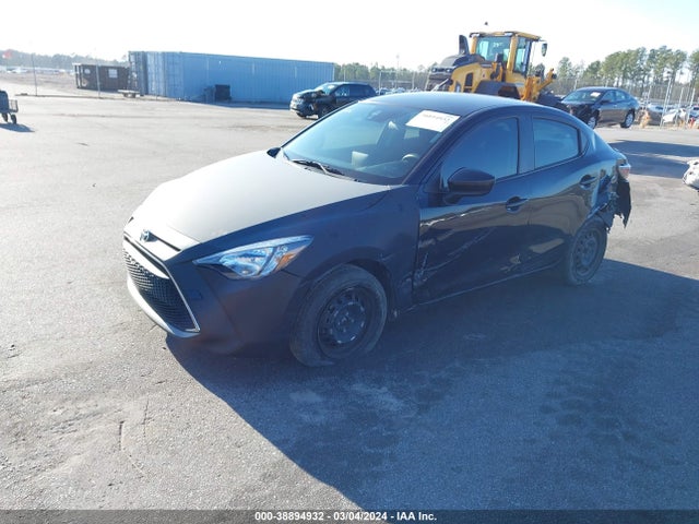 Toyota YARIS L 2019 3MYDLBYV7KY500929 Image 2