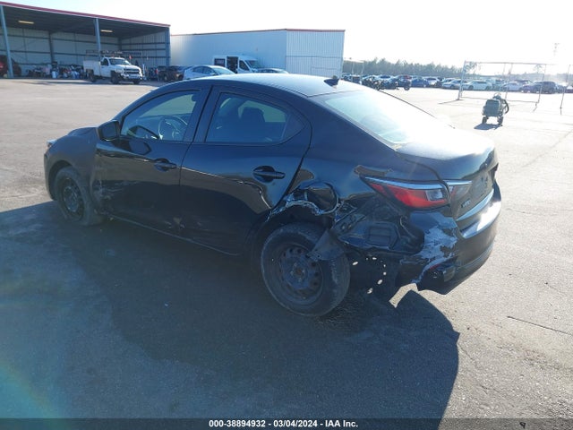 Toyota YARIS L 2019 3MYDLBYV7KY500929 Image 3