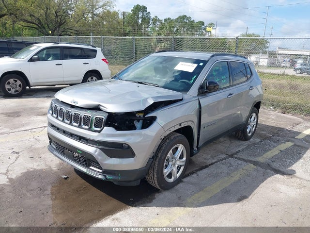 Jeep Compass Latitude 4x4 2023 3C4NJDBN2PT505926 Image 2