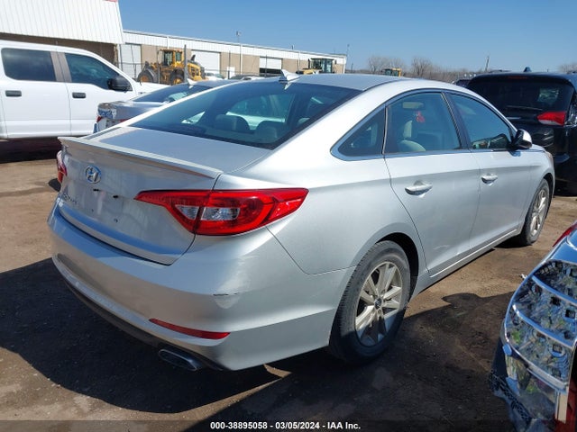 Hyundai SONATA SE 2015 5NPE24AF1FH250272 Image 4
