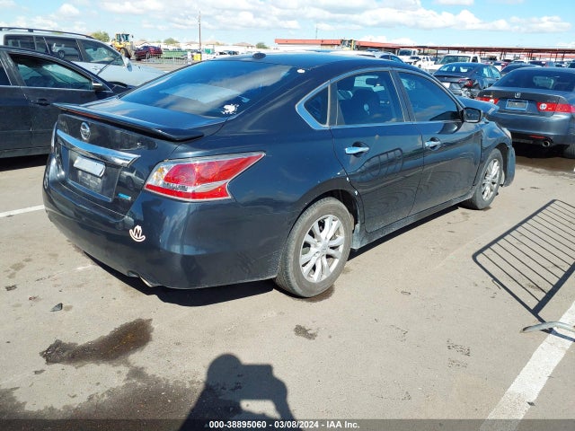 Nissan Altima 2.5 S 2014 1N4AL3AP4EN334198 Image 4
