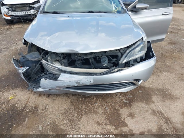 Chrysler 200 Limited 2015 1C3CCCABXFN714062 Image 6