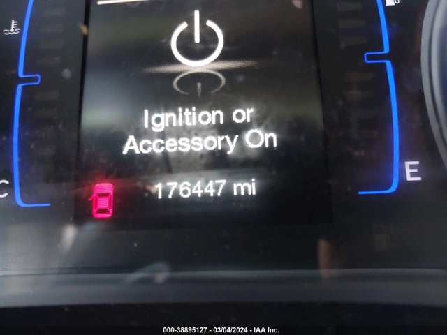 Chrysler 200 Limited 2015 1C3CCCABXFN714062 Image 7