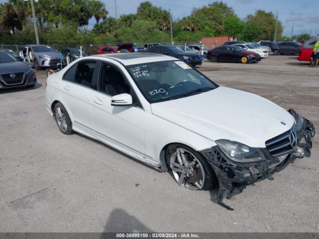 WDDGF8ABXEA930359 Mercedes-Benz C 300 Luxury 4matic/sport 4matic