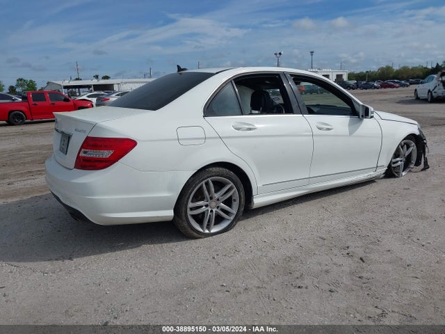 WDDGF8ABXEA930359 Mercedes-Benz C 300 Luxury 4matic/sport 4matic
