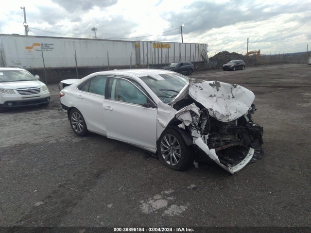 2015 4T4BF1FK3FR491043 main image