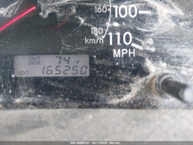 2005 TOYOTA COROLLA LE VIN: 1NXBR32E85Z516370