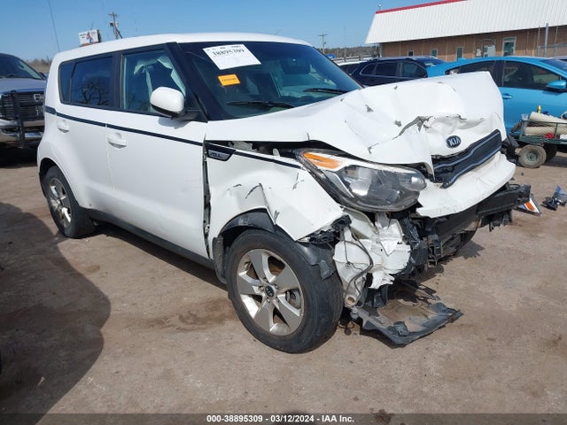 KIA Soul 2018 KNDJN2A27J7514860 Image 1