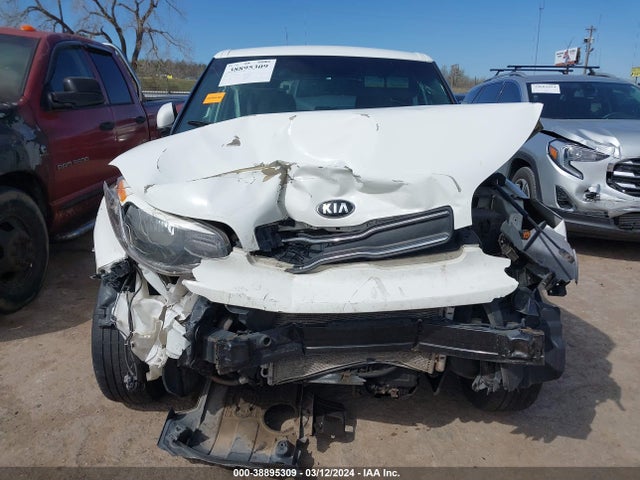 KIA Soul 2018 KNDJN2A27J7514860 Image 13