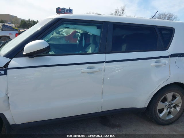 KIA Soul 2018 KNDJN2A27J7514860 Image 15