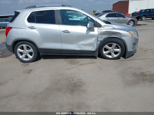 Chevrolet TRAX LTZ 2015 3GNCJNSB4FL178521 Image 6