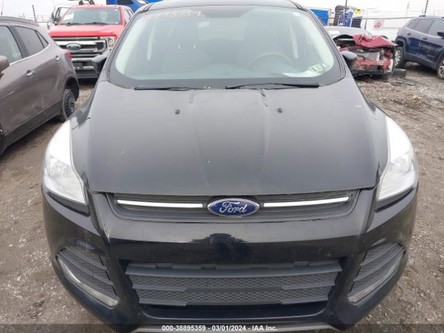 1FMCU9G9XGUC62147 Ford ESCAPE SE