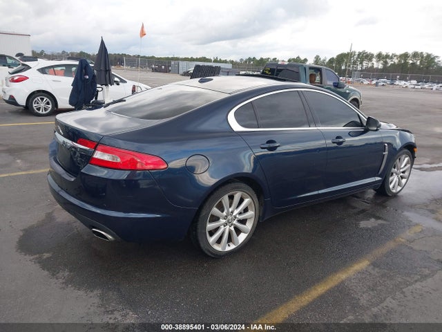 2010 JAGUAR XF SAJWA0GB7ALR64269 Photo 3