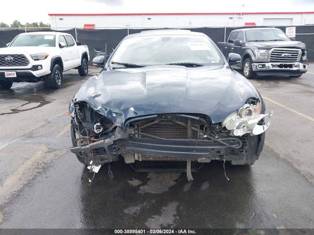 2010 JAGUAR XF SAJWA0GB7ALR64269 Photo 5