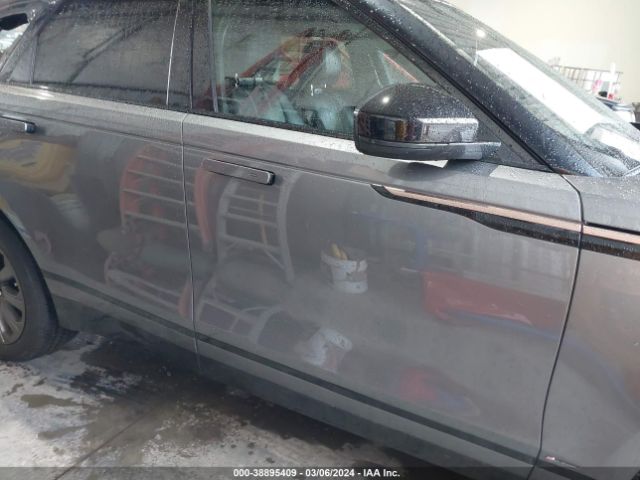 SALYL2RX0JA735152 Land Rover Range Rover Velar P250 Se R-dynamic
