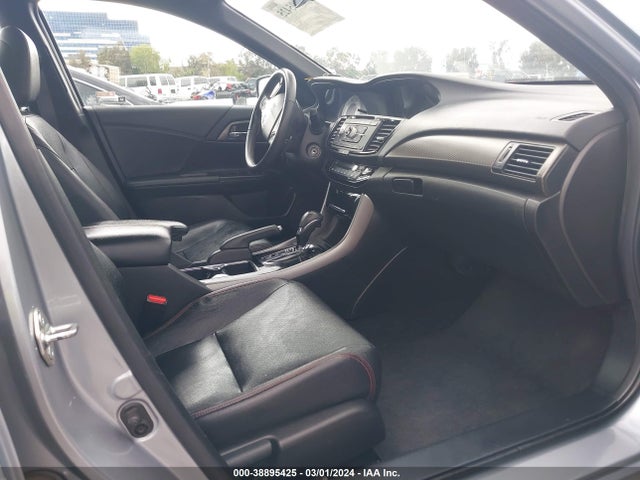 1HGCR2F15HA286899 Honda Accord Sport Se