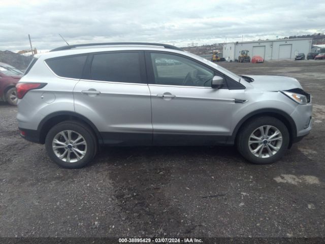 1FMCU9HD1KUA66951 Ford ESCAPE SEL