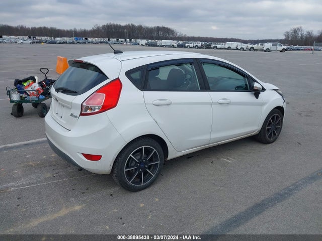 Ford FIESTA SE 2015 3FADP4EJ3FM221660 Image 4