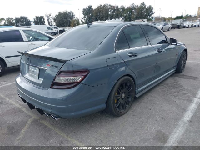 2011 MERCEDES-BENZ C 63 AMG WDDGF7HB7BF545176 Photo 3