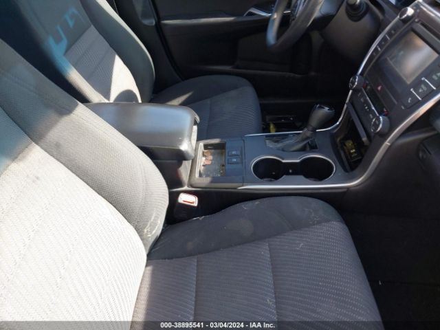 4T1BD1FK0GU198038 Toyota Camry Hybrid Le