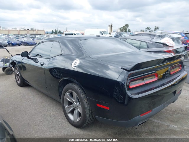 Dodge Challenger Sxt 2018 2C3CDZAG0JH112252 Image 3
