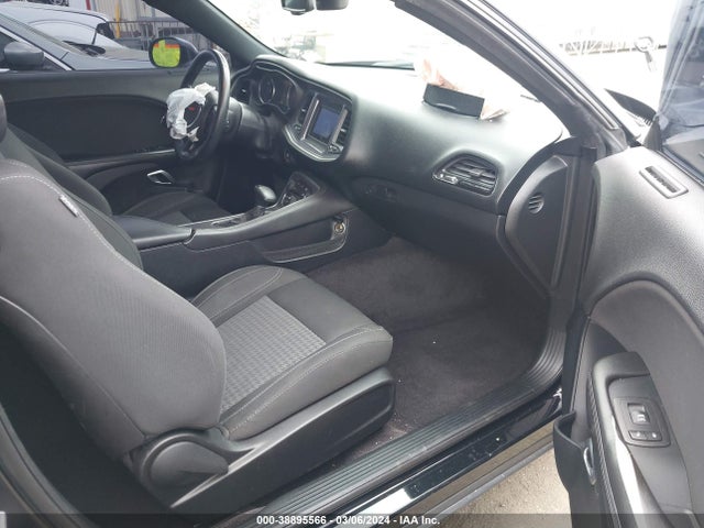 Dodge Challenger Sxt 2018 2C3CDZAG0JH112252 Image 5