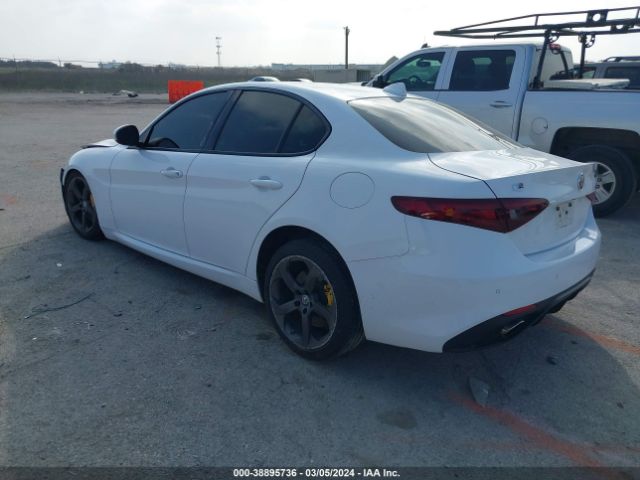 ZARFAECN0J7564984 Alfa Romeo Giulia Ti Sport Rwd