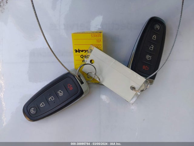Ford Escape Titanium 2016 1FMCU0J94GUB16993 Image 11