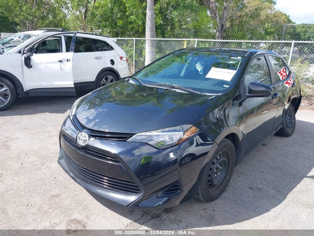 Toyota COROLLA LE 2017 2T1BURHE2HC814105 Image 2