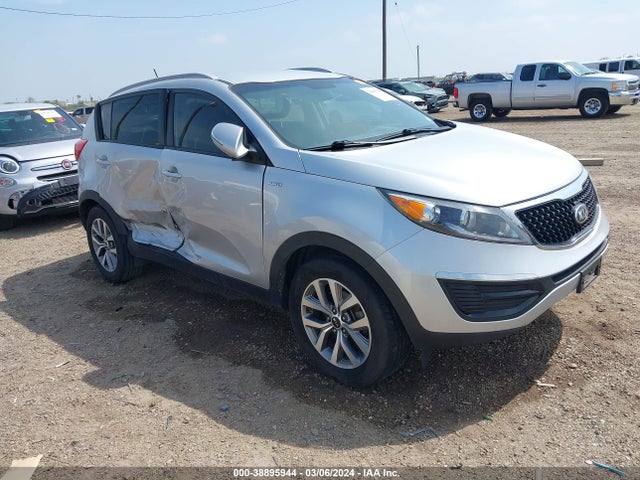 2015 KNDPBCAC6F7773865 main image