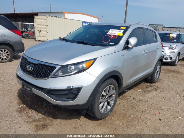 KIA Sportage Lx 2015 KNDPBCAC6F7773865 Image 2