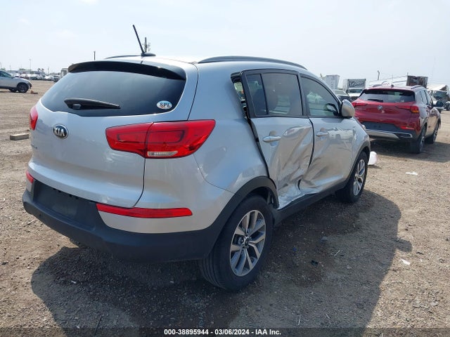 KIA Sportage Lx 2015 KNDPBCAC6F7773865 Image 4