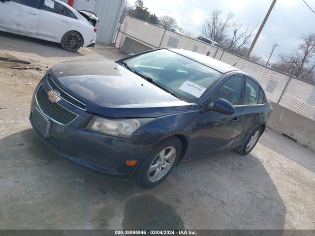 Chevrolet Cruze 1lt Auto 2014 1G1PC5SB3E7310703 Image 2