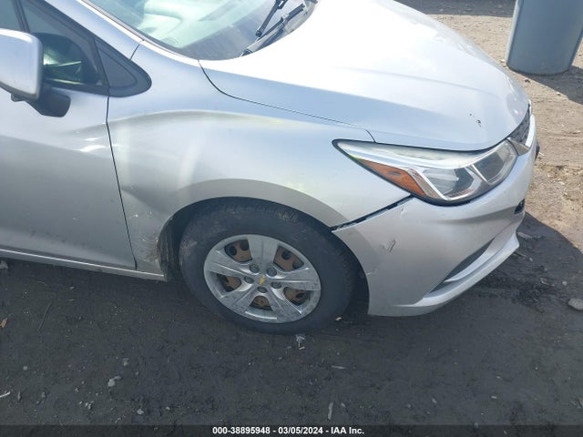 Chevrolet Cruze Ls Auto 2018 1G1BC5SM6J7159698 Image 12