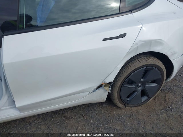 Tesla Model 3 Rear-wheel Drive 2023 5YJ3E1EAXPF505299 Image 6