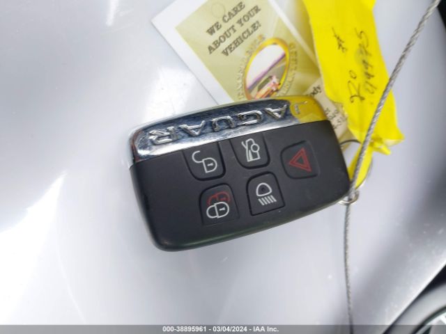 SAJAD4FX1JCP25662 Jaguar Xe 25t Premium