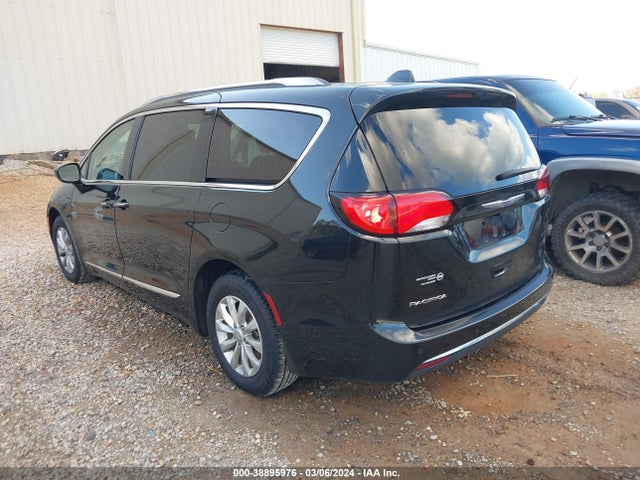 2C4RC1BG9KR625827 Chrysler Pacifica Touring L