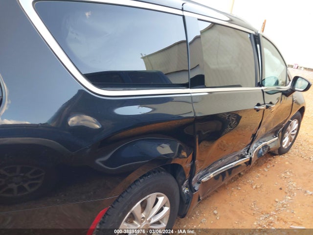2C4RC1BG9KR625827 Chrysler Pacifica Touring L
