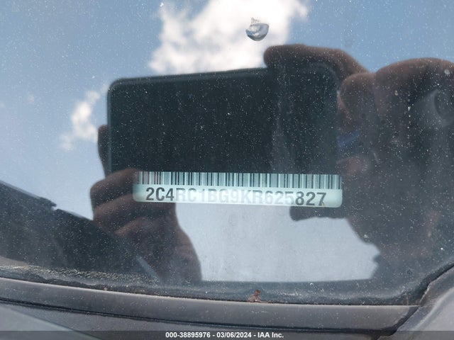 2C4RC1BG9KR625827 Chrysler Pacifica Touring L