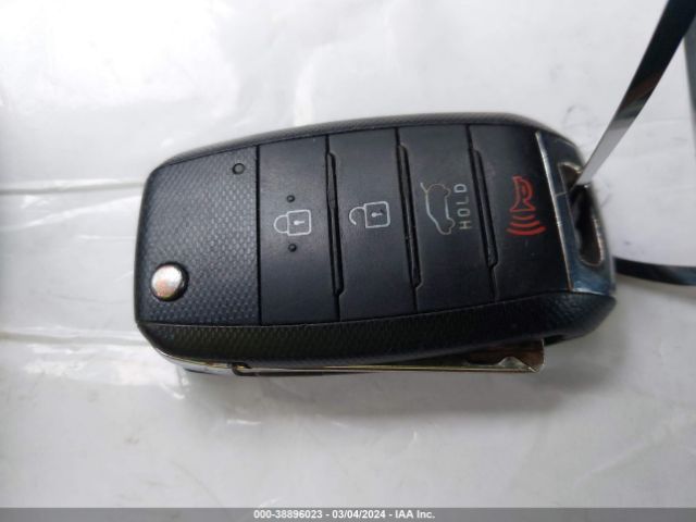 KNDJN2A27F7761478 KIA Soul