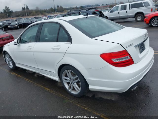 WDDGF8AB4ER324606 Mercedes-Benz C 300 Luxury 4matic/sport 4matic