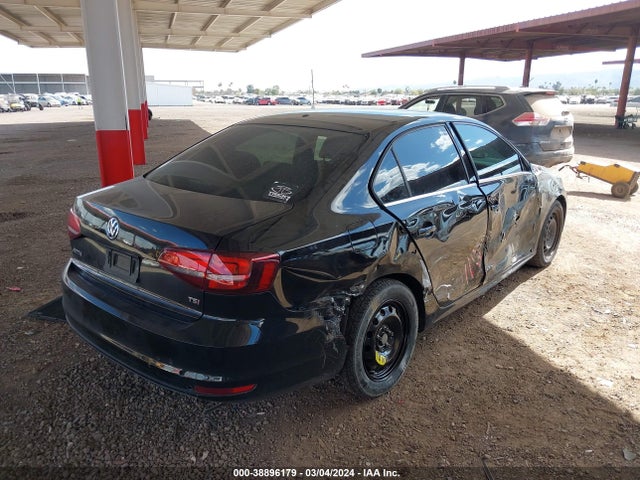3VW167AJ7HM225945 Volkswagen Jetta 1.4t S