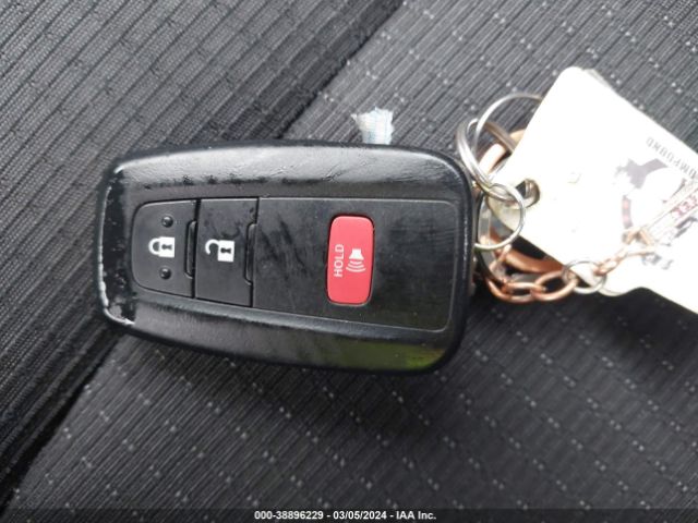 NMTKHMBX2KR082010 Toyota C-HR XLE