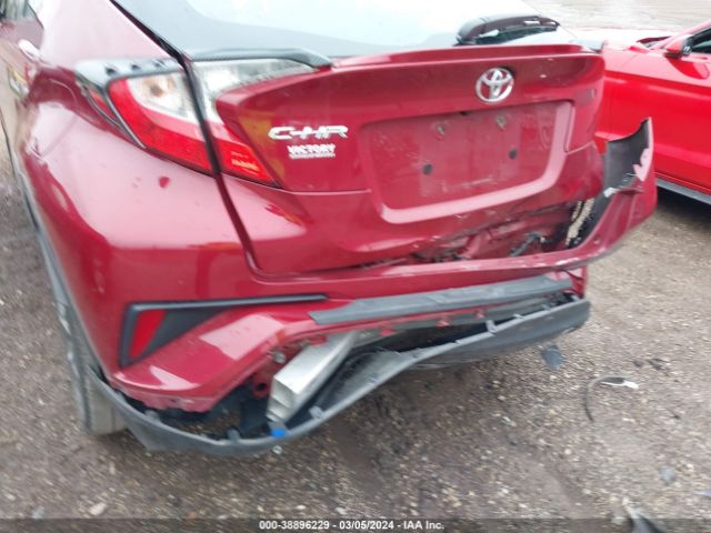 NMTKHMBX2KR082010 Toyota C-HR XLE