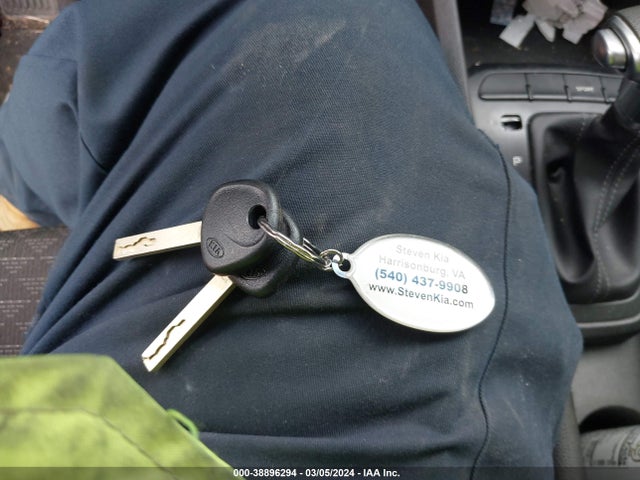 KIA RIO LX 2018 3KPA24ABXJE137428 Image 11