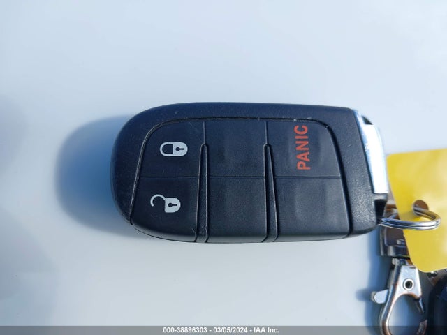 3C4NJDBB0JT161042 Jeep Compass Latitude 4x4