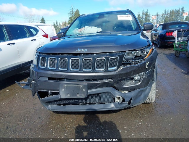 3C4NJDBB0JT161042 Jeep Compass Latitude 4x4